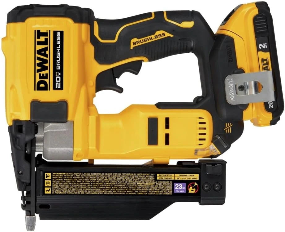 Kit de clavadora para clavos sin cabeza de calibre 23, inalámbrica, de iones de litio ATOMIC 20V MAX, con batería de 2.0Ah y cargador